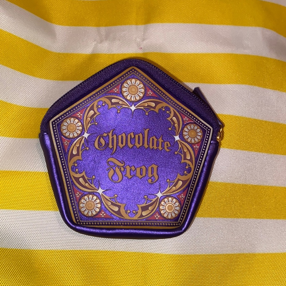 HARRY PORTER Chocolate Frog coin wallet.